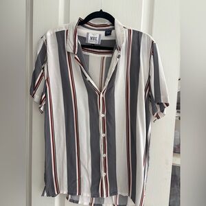 Men's Striped BUTTON DOWN Short Sleeve Shirt - Gray, White, Red